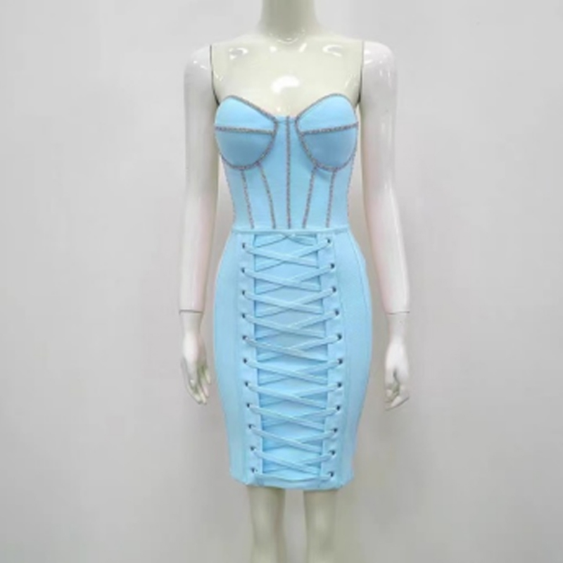 Robe de bandage enveloppant de la hanche à percer